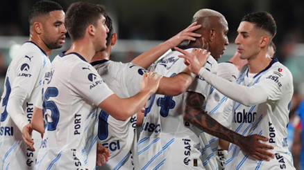 Futbol Konseyi: Fenerbahçe, Galatasaray gibi oynayamaz yaşlı ve yavaş bir takım Futbol Konseyi: Fenerbahçe, Galatasaray gibi oynayamaz yaşlı ve yavaş bir takım