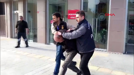 Mattia Ahmet Minguzzinin mezarını tahrip eden şüpheli tutuklandı