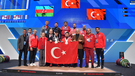 Avrupa Halter Şampiyonasında üçüncü günde 6 madalya