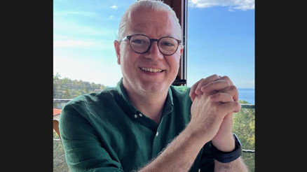 Ses inceltme ameliyatı ile istenilen tona ulaşmak mümkün