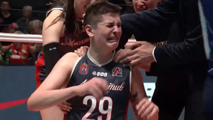 Ebrar Karakurt gözyaşlarına boğuldu