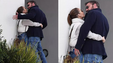 Peri masalı sandığı evliliği bitince sudan çıkmış balığa döndü… Şimdi yeni bir aşk arıyor… İşi çöpçatanlara kaldı Peri masalı sandığı evliliği bitince sudan çıkmış balığa döndü… Şimdi yeni bir aşk arıyor… İşi çöpçatanlara kaldı