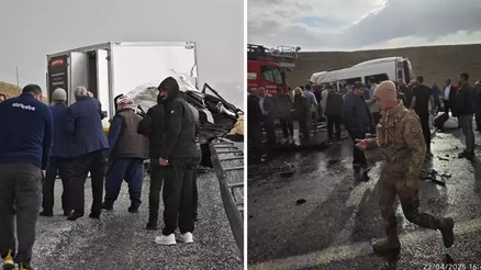 Van’da yolcu minibüsüyle kamyonet çarpıştı: Ölü ve yaralılar var