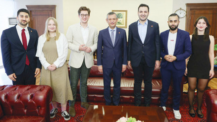 Özel’den deprem tepkisi: Yaşananlar kendi eserleri