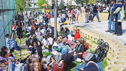 Megakent tedirgin... İstanbul sokakta sabahladı