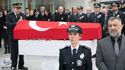 Aylin Komiserden ağlatan veda Aylin Komiserden ağlatan veda