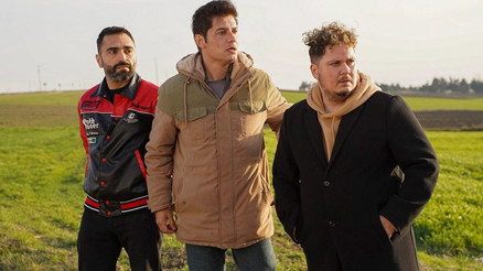 Üçlü Pürüz filmi konusu nedir, kaç yılında çekildi Üçlü Pürüz oyuncuları kimler Üçlü Pürüz filmi konusu nedir, kaç yılında çekildi Üçlü Pürüz oyuncuları kimler