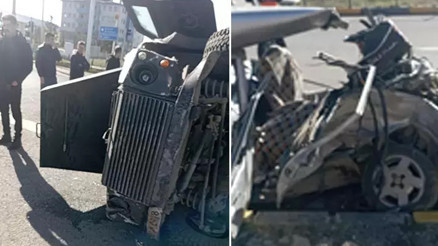 Karsta zırhlı araç ile otomobil çarpıştı: 6 yaralı