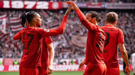Bayern Münih ve Leverkusen kazandı, şampiyonluk yarışı son 3 haftaya taşındı Bayern Münih ve Leverkusen kazandı, şampiyonluk yarışı son 3 haftaya taşındı
