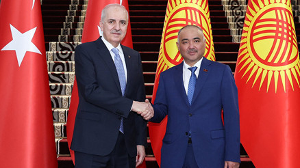 TBMM Başkanı Numan Kurtulmuş, Kırgızistan Jogorku Keneş Başkanı Turgunbek Uulu ile bir araya geldi