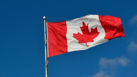 Kanadalılar yeni hükümeti belirlemek için sandık başında