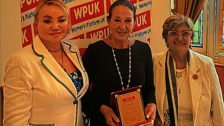 ‘Unutkan Aşk’ı anlattı: “Hepimiz Potansiyel Alzheimer’lıyız” ‘Unutkan Aşk’ı anlattı: “Hepimiz Potansiyel Alzheimer’lıyız”