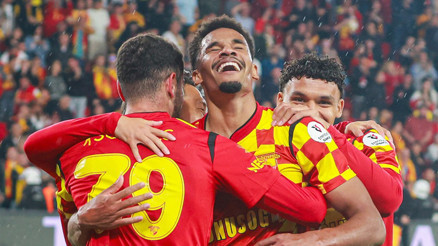 Göztepe hayata döndü