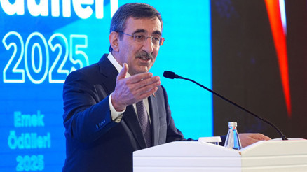 Cumhurbaşkanı Yardımcısı Cevdet Yılmaz: İstihdamı güçlendirmeye devam edeceğiz