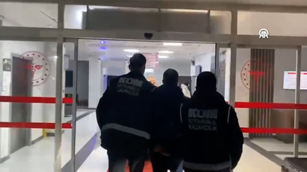 İstanbul merkezli FETÖ operasyonunda 18 doktor gözaltına alındı