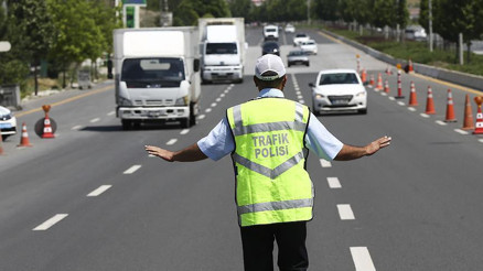 İstanbulda bazı yollar trafiğe kapatıldı