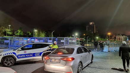 1 Mayıs tedbirleri kapsamında, bazı yollar araç ve yaya trafiğine kapatıldı