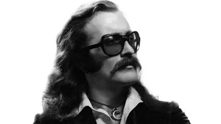 Cem Karaca kimdir, kaç yaşında, ne zaman ve nerden öldü İşte Usta sanatçı Cem Karacanın hayatı, biyografisi ve şarkıları Cem Karaca kimdir, kaç yaşında, ne zaman ve nerden öldü İşte Usta sanatçı Cem Karacanın hayatı, biyografisi ve şarkıları