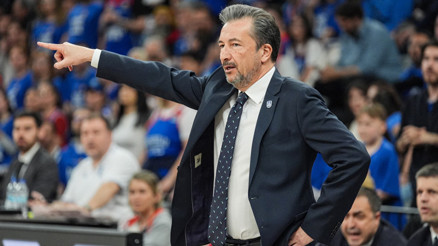 Anadolu Efes Başantrenörü Luca Banchi: Oyuncularım çok savaştı Anadolu Efes Başantrenörü Luca Banchi: Oyuncularım çok savaştı