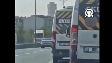 Bakan Yerlikaya duyurdu: Vatandaşlarımızın canlarını tehlikeye atan iki okul servisi sürücüsü yakalanmıştır