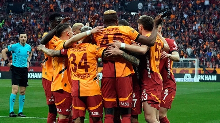 Galatasarayın bu futboluna hiçbir rakip dayanamazdı