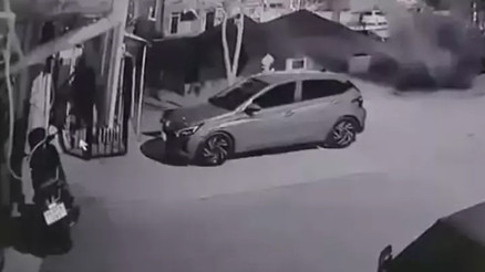 Aksaray’da su hattındaki patlama anı kamerada