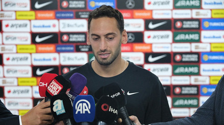 Inzaghiden Hakan Çalhanoğluna övgü: Kadromuzun en önemli oyuncularından biri