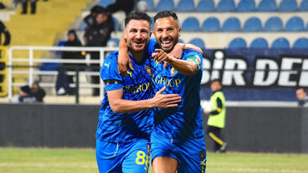 Eski Galatasaraylı Yasin Öztekin Bucasporda rekor kırdı