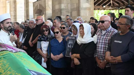 İstanbul’da eski eşinin öldürdüğü Bahar Aksu, Edirnede son yolculuğuna uğurlandı
