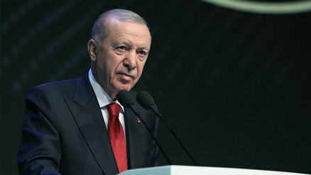 Cumhurbaşkanı Erdoğandan Özgür Özele sert sözler: Bunun adı ekonomik tetikçiliktir