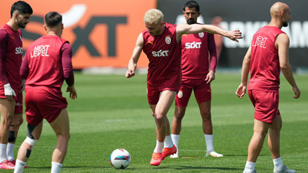 Galatasarayın Trabzonspor maçı kamp kadrosu belli oldu