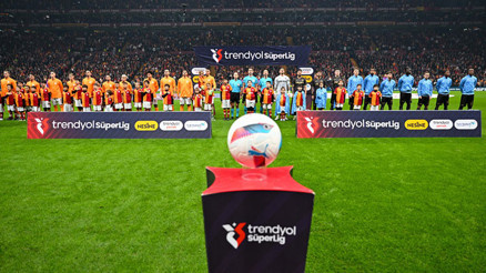 Trabzonspor ve Galatasaray ligde kozlarını paylaşıyor
