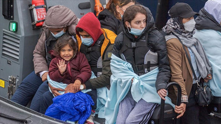 İngiltere göç politikalarını sıkılaştıracak İngiltere göç politikalarını sıkılaştıracak