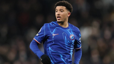 Jadon Sancho kimdir, nereli, kaç yaşında, hangi mevkide oynuyor Adı Fenerbahçe ile anılan Jadon Sancho hangi takımlarda oynadı