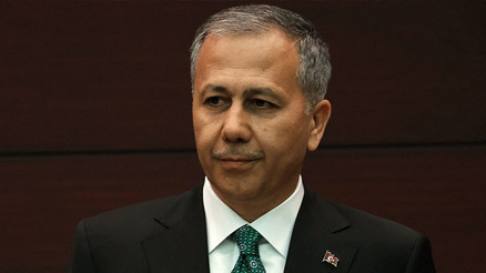 Bakan Yerlikaya: Hakkari ve Vanda 339 Kg Uyuşturucu ele geçirildi