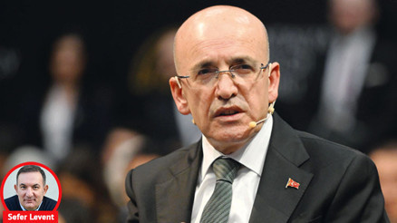 Şimşek’in Londra çantasındaki ayrıntı