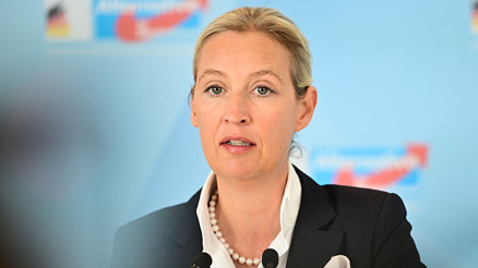 Politikacılara hakarete ceza, ya “ötekilere”