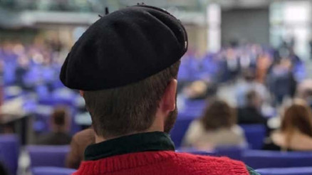 Sol Parti milletvekili meclis salonundan çıkarıldı