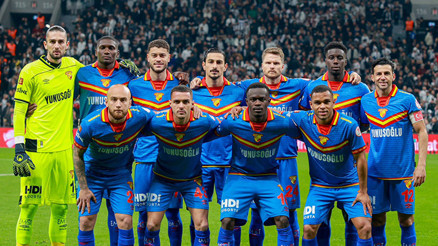 Bundesliga kulüpleri Göztepenin yıldızı için sıraya girdi