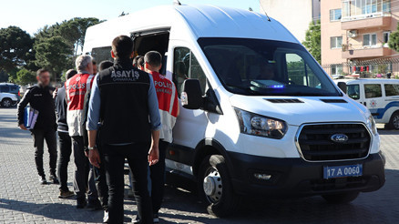 Yine aynı yöntem: Emekli öğretmeni 25 milyon lira dolandırdılar... 7 şüpheli tutuklandı