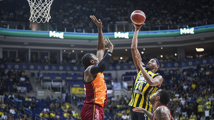 Fenerbahçe Beko, pota derbisinde Galatasarayı yendi