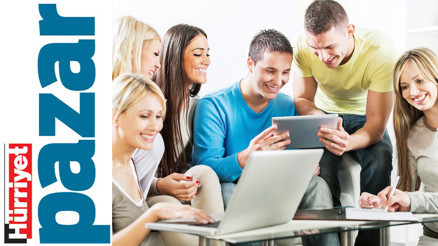 Satürn hem döver hem de büyütür