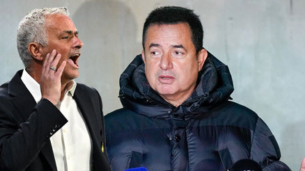 Fenerbahçede üç kişilik transfer operasyonu başladı: Jonathan David, Martinez ve Vlahovic