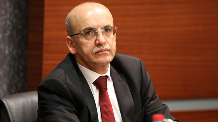 Bakan Şimşekten açıklama: Hayatımda ilk kez gördüğüm kişilerin geçmişlerini bilmem imkansız