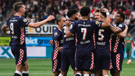 Hollandada şampiyon PSV Eindhoven