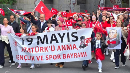 Almanya’da yediden yetmişe unutulmaz 19 Mayıs Almanya’da yediden yetmişe unutulmaz 19 Mayıs