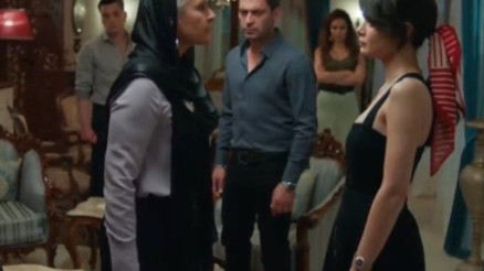 UZAK ŞEHİR SON BÖLÜM FULL HD İZLEME EKRANI (19 Mayıs 2025 Pazartesi) || Uzak Şehir 26. son bölümde Alyayı sarsan gerçek ortaya çıktı: Mine hamile... İşte Uzak Şehir yeni bölüm fragmanı