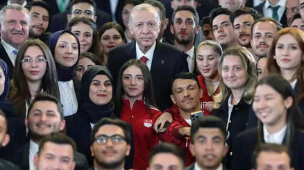 Cumhurbaşkanı Erdoğan: Terörsüz Türkiye kavşağını dönüp Türkiye Yüzyılına ulaşacağız