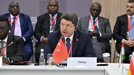 Adalet Bakanı Yılmaz Tunç, 13’üncü St. Petersburg Uluslararası Hukuk Forumu’na katıldı