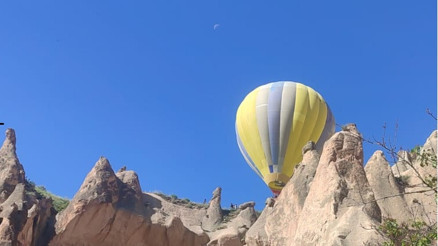 Kapadokya’da korku dolu anlar Kayalıklara iniş yaptılar Kapadokya’da korku dolu anlar Kayalıklara iniş yaptılar